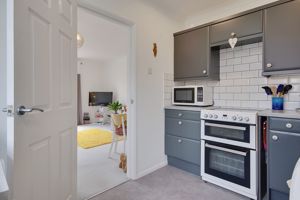 Kitchen- click for photo gallery